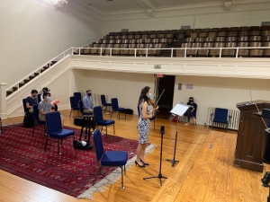 Lauren Cao participates in the virtual violin master class